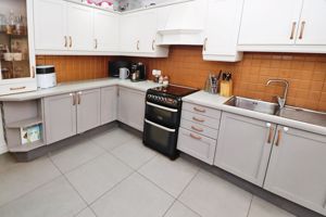 CHURCHILL CLOSE- click for photo gallery